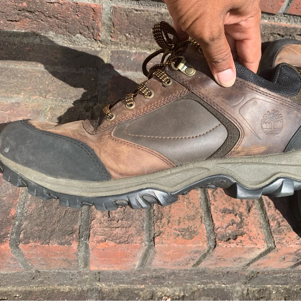 Men’s Waterproof Hiking Trail Boots Rugged Outdoor Sz 11.5 Leather Earthy